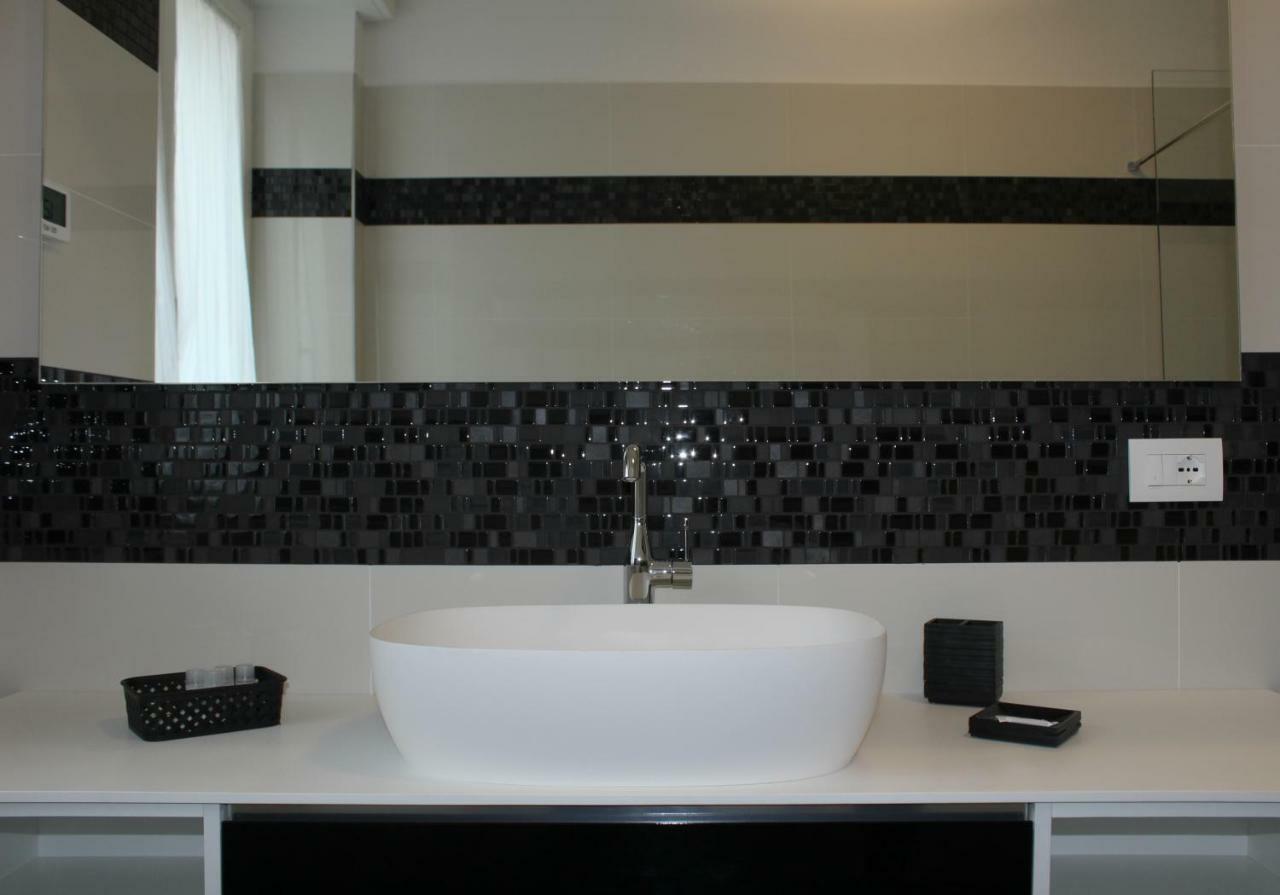 Cosy Torri Apartments ตอร์รีเดลเบนาโก ภายนอก รูปภาพ